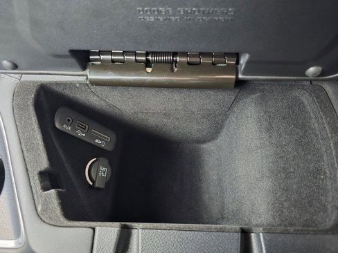 Used 2015 Dodge Challenger R/T Plus image 36