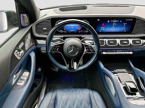 Used 2025 Mercedes-Benz Maybach GLS 600 4MATIC image 24