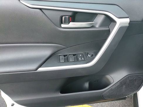 Certified 2024 Toyota RAV4 XLE image 20