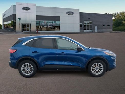 Used 2022 Ford Escape SE w/ Cold Weather Package image 12