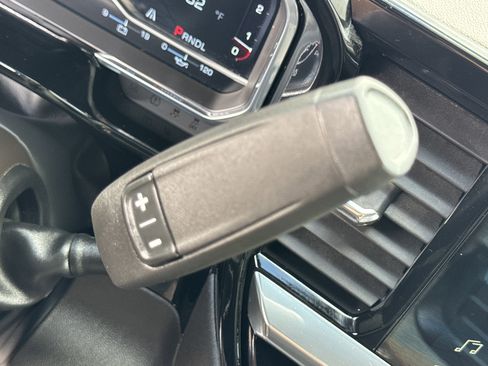 Used 2024 GMC Sierra 1500 SLT image 29