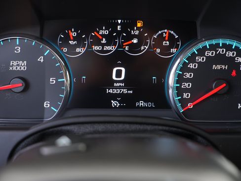 Used 2017 Chevrolet Tahoe LT AWD/4WD image 30