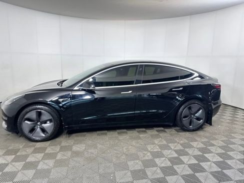 Used 2019 Tesla Model 3 Performance image 6