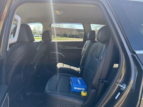Certified 2024 Kia Telluride S image 14