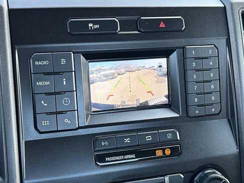 Used 2022 Ford F250 XL w/ Power Equipment Group image 18