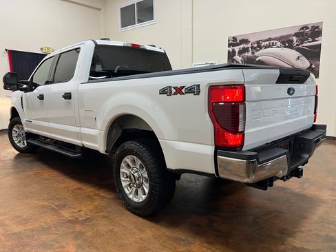 Used 2021 Ford F250 XLT AWD/4WD image 2