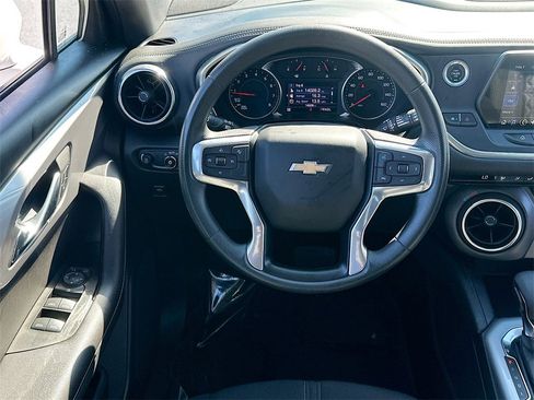 Used 2022 Chevrolet Blazer LT image 20