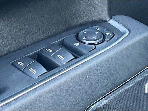 Used 2025 Chevrolet Silverado 1500 RST w/ Convenience Package II RWD image 18