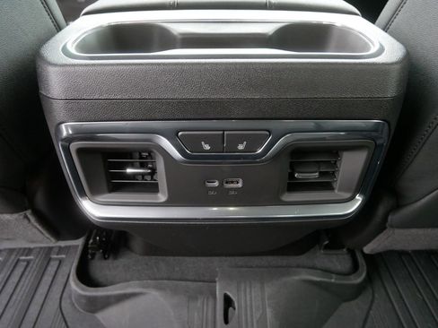 Used 2026 GMC Sierra 3500 SLT w/ SLT Premium Package image 22