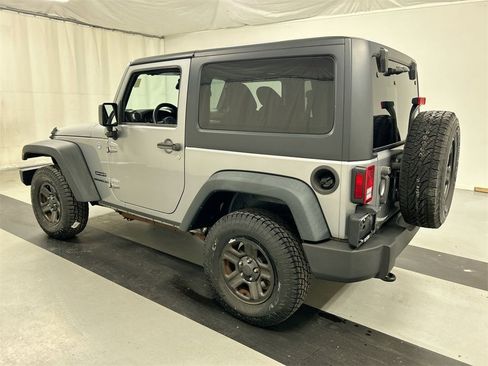 Used 2015 Jeep Wrangler Sport image 7
