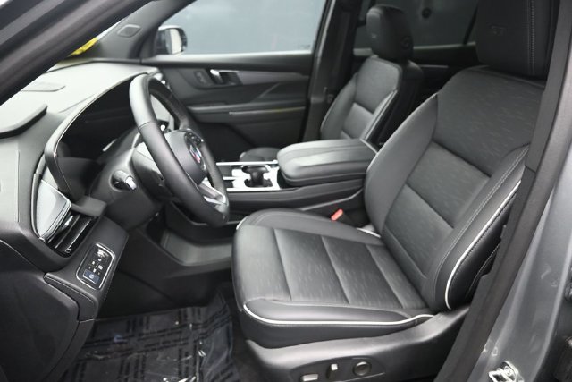 Used 2026 Buick Enclave Sport Touring AWD/4WD image 19