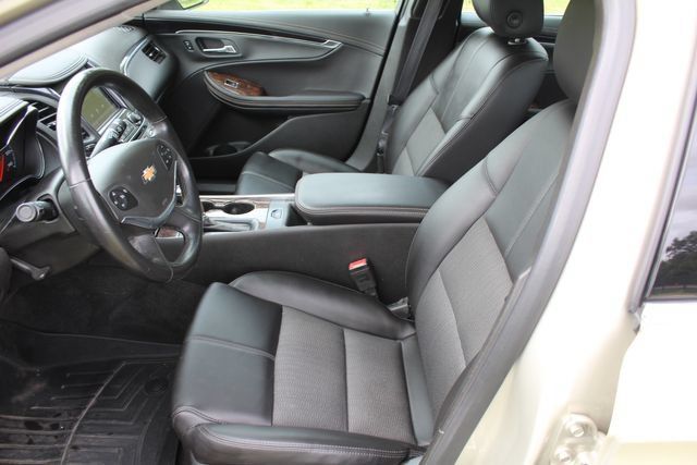 Used 2015 Chevrolet Impala LT w/ Convenience Package FWD image 15