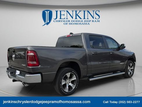 Used 2023 RAM 1500 Laramie AWD/4WD image 3