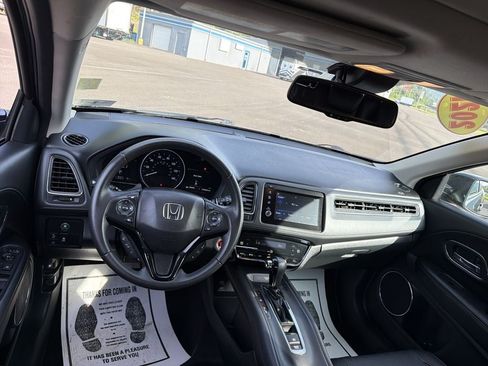 Used 2021 Honda HR-V EX-L image 14