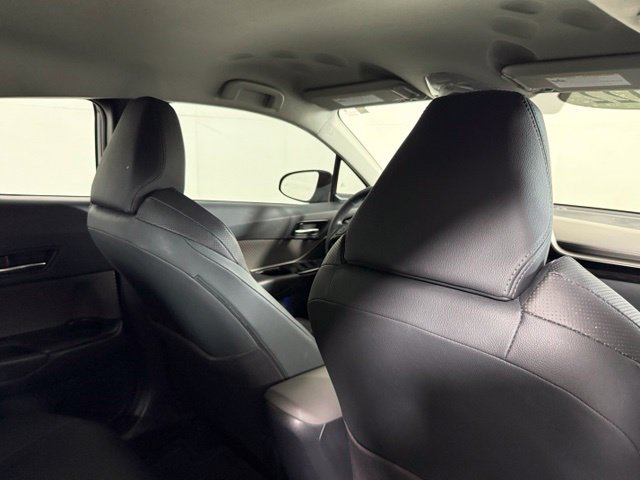 Used 2022 Toyota C-HR Limited FWD image 27