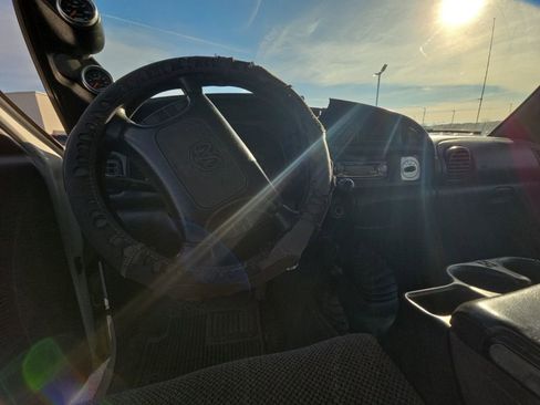 Used 2001 Dodge Ram 3500 Truck SLT image 9