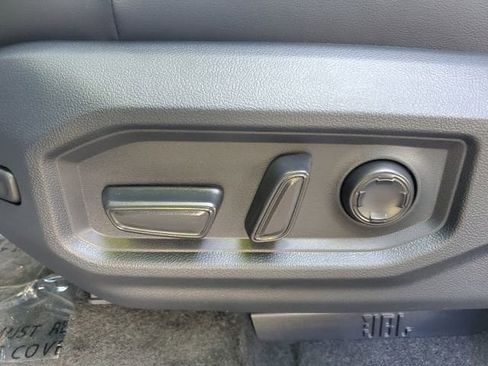 New 2026 Toyota Tundra Platinum AWD/4WD image 20