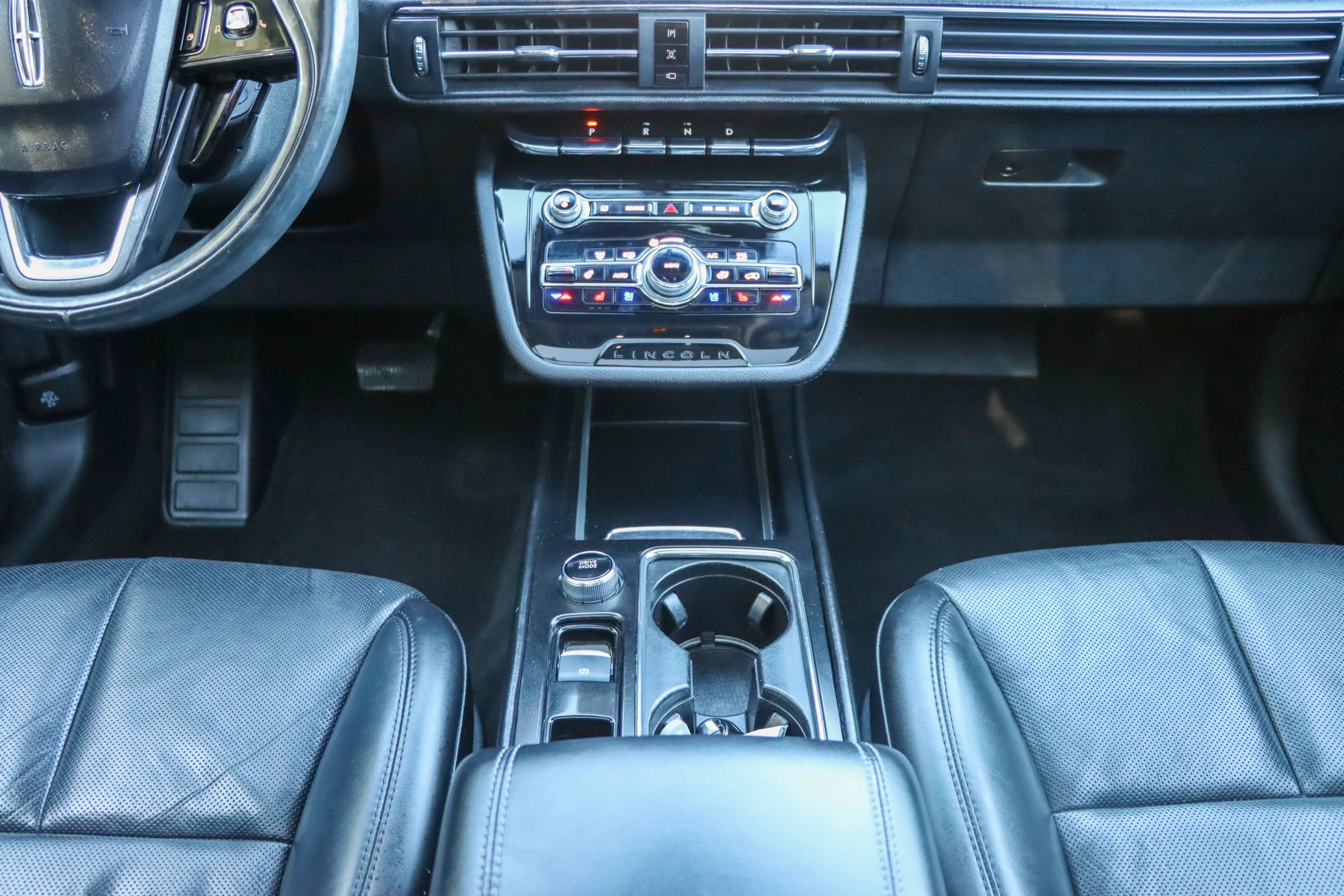 Used 2020 Lincoln Corsair AWD w/ Premium Package image 27