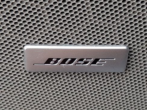 Used 2023 GMC Yukon XL SLT w/ SLT Luxury Package AWD/4WD image 27