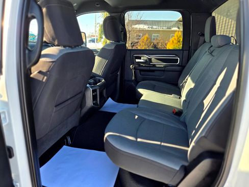 Used 2024 RAM 2500 Big Horn w/ Off Road Package image 8