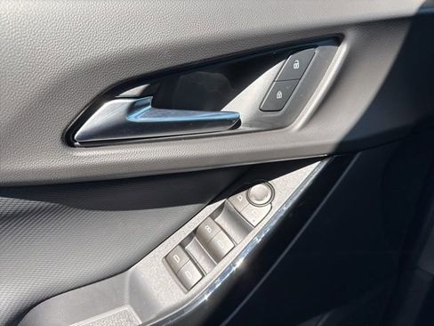 New 2026 Chevrolet Equinox LT AWD/4WD image 19
