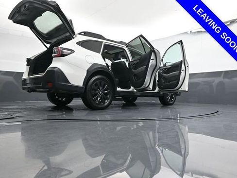 Used 2025 Subaru Outback Onyx Edition XT AWD/4WD image 37