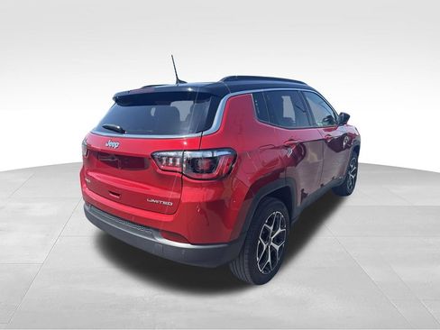 Used 2025 Jeep Compass Limited AWD/4WD image 4