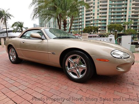 Used 1998 Jaguar XK8 Convertible image 15