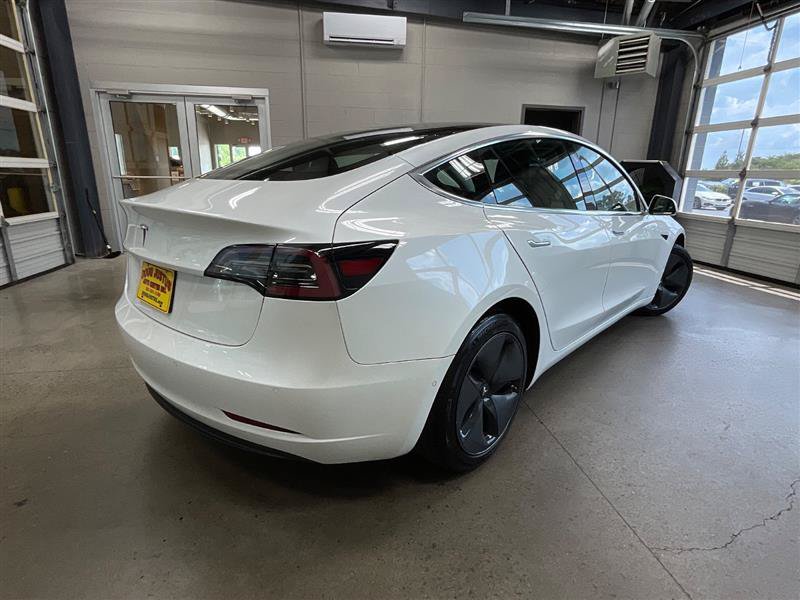 Used 2020 Tesla Model 3 Standard Range RWD image 5