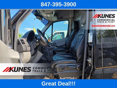 Used 2017 Mercedes-Benz Sprinter 2500 image 14