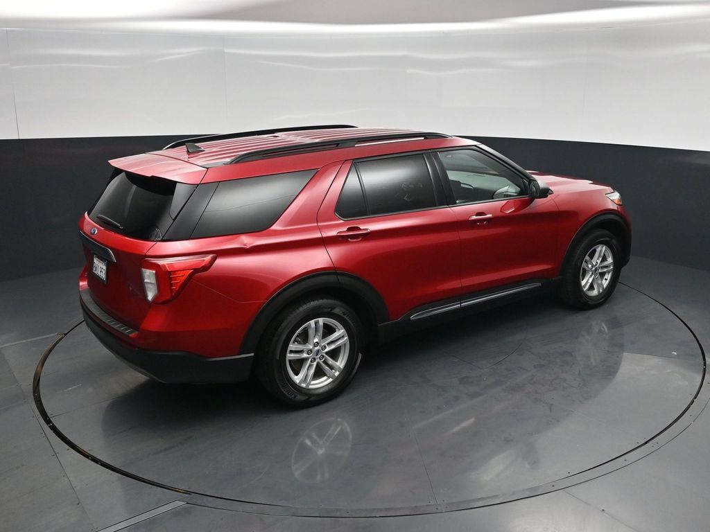 Used 2021 Ford Explorer XLT w/ Equipment Group 202A RWD image 37