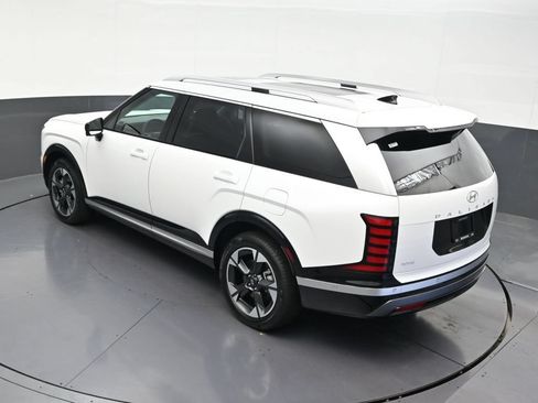 Used 2026 Hyundai Palisade Limited FWD image 18