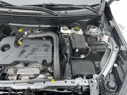 Used 2023 GMC Terrain SLT image 41