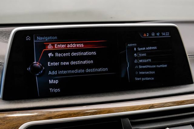 Used 2016 BMW 750i xDrive AWD/4WD image 37