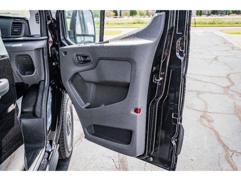 New 2024 Ford Transit 150 Low Roof image 18