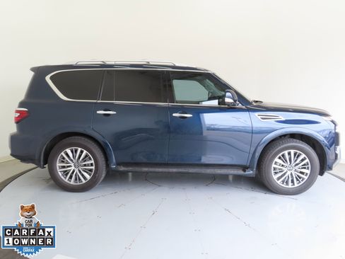 Used 2024 Nissan Armada SL w/ Cargo Package image 2
