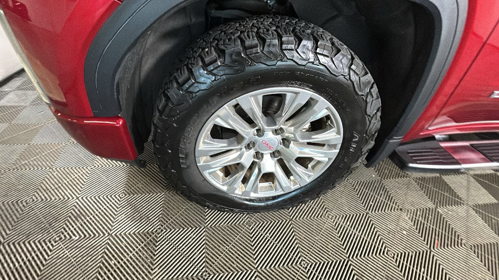 Used 2021 GMC Sierra 1500 Denali AWD/4WD image 11