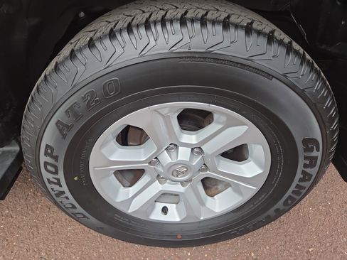 Certified 2024 Toyota 4Runner SR5 Premium image 11