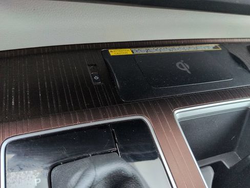Certified 2024 Toyota Sienna XLE w/ XLE Plus Package FWD image 24