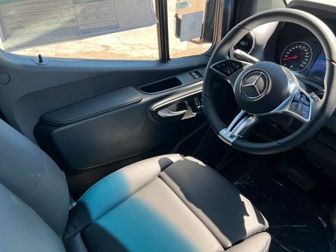 New 2026 Mercedes-Benz Sprinter 2500 image 11