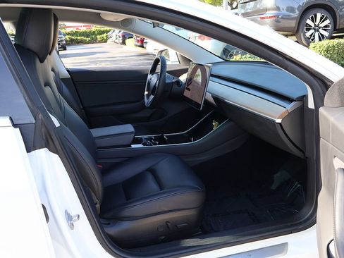 Used 2019 Tesla Model 3 Long Range RWD image 30
