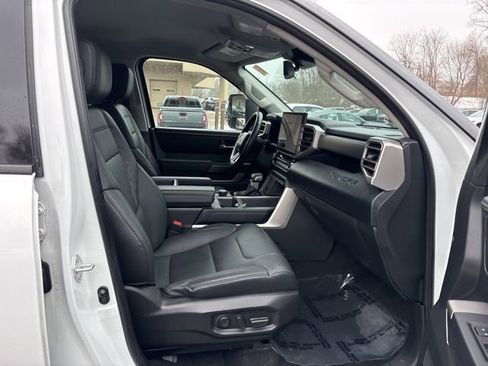Used 2023 Toyota Tundra SR5 w/ SR5 Premium Package image 27