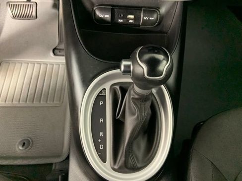 Used 2017 Kia Soul FWD image 23