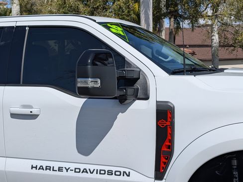 Used 2026 Ford F250 Lariat w/ Black Appearance Package image 10