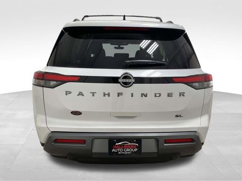 New 2026 Nissan Pathfinder SL image 3