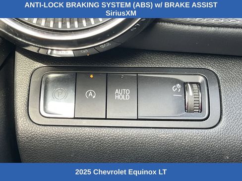 Used 2025 Chevrolet Equinox LT FWD image 9