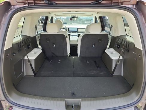 New 2024 Hyundai Santa Fe Calligraphy image 8