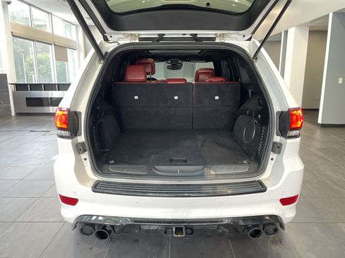 Used 2018 Jeep Grand Cherokee Trackhawk AWD/4WD image 36