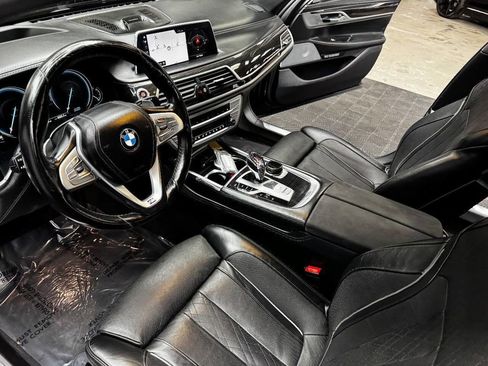 Used 2016 BMW 740i RWD image 33