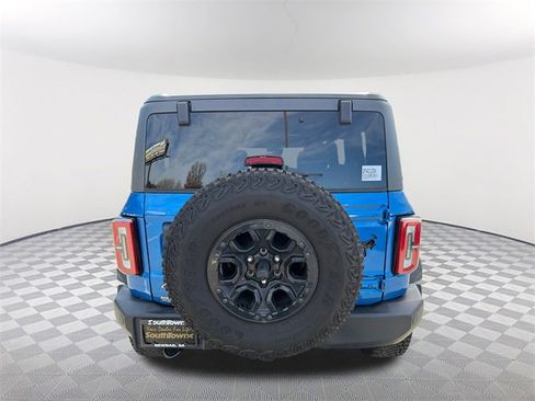 Used 2023 Ford Bronco Wildtrak image 6